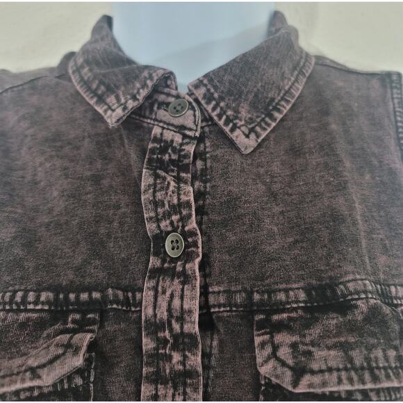 Rock & Republic Purple Button Up Sleeveless Cut Out Back Shirt Small Pockets - Picture 2 of 6